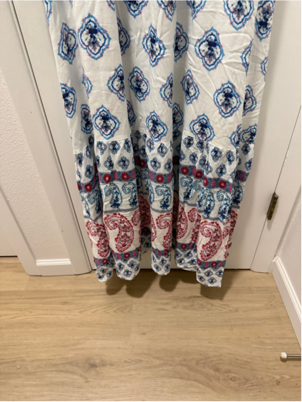 Maurices Maxi Dress Size 2 Boho Blue White Paisley Sleeveless Flowy Summer Beach - Picture 5 of 6